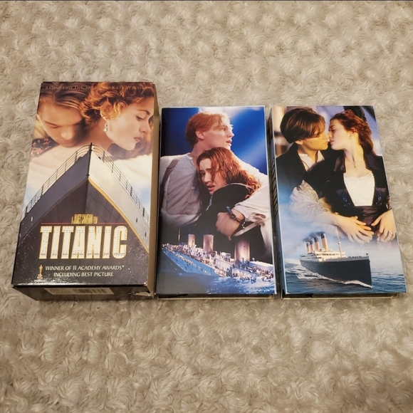Titanic VHS Box Set Video Cassette Tapes Leonardo DiCaprio Vintage Paramount - Picture 3 of 5
